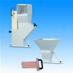 Tramogge per mulini a coltelli SM 200 / 300, Descrizione Tramoggia universale con stantuffo in plastica  - Pz/Cf. 1